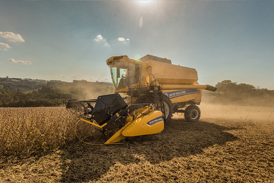 Colheitadeira TX New Holland